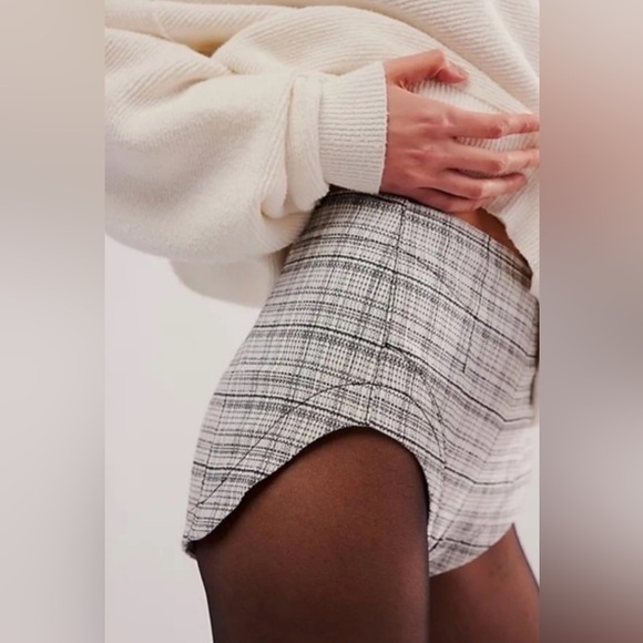Free People Keep it Brief Menswear Inspired Plaid Micro Shorts NWOT - Picture 1 of 4